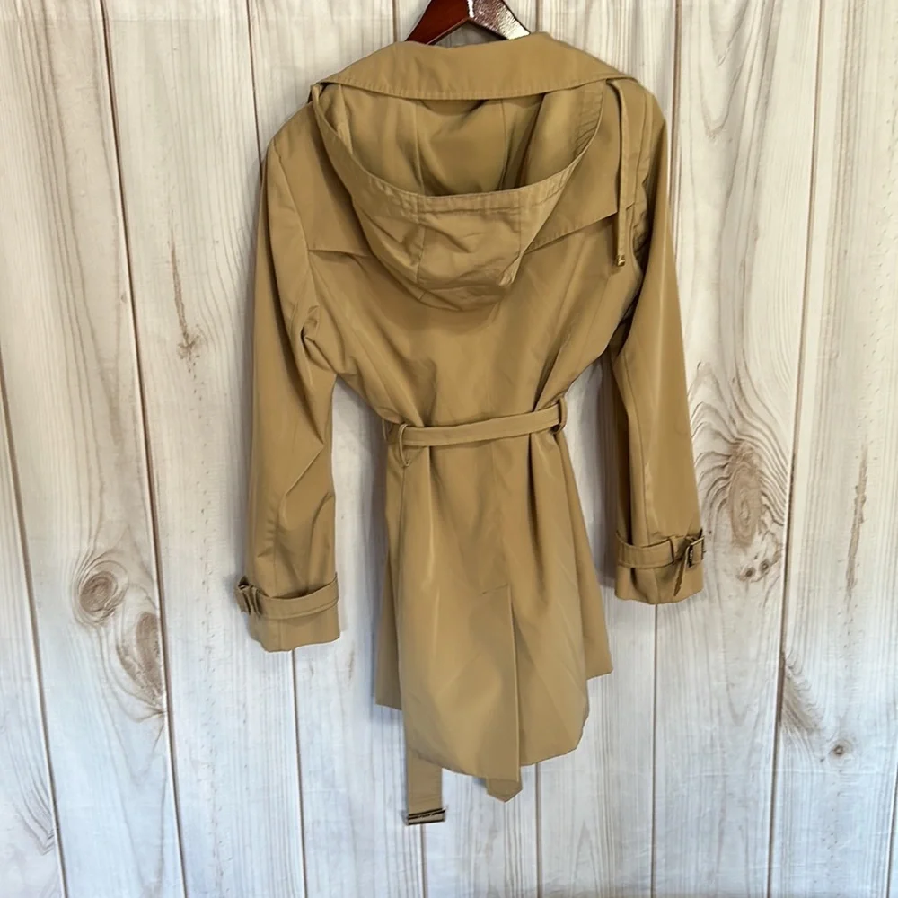 Calvin Klein Belted Trench Coat with Hood | Size medium | Tan color - Picture 8 of 17